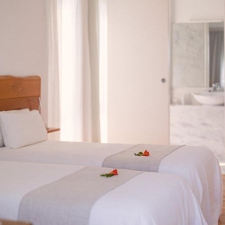 Hotel A Miranda Feas Bagian luar foto