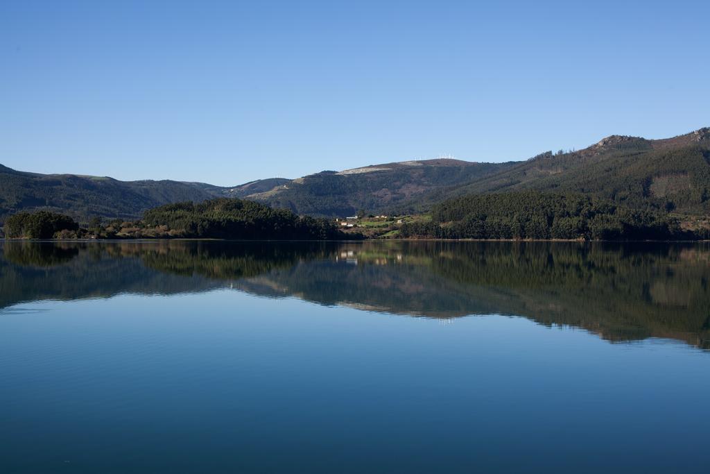 Hotel A Miranda Feas Bagian luar foto