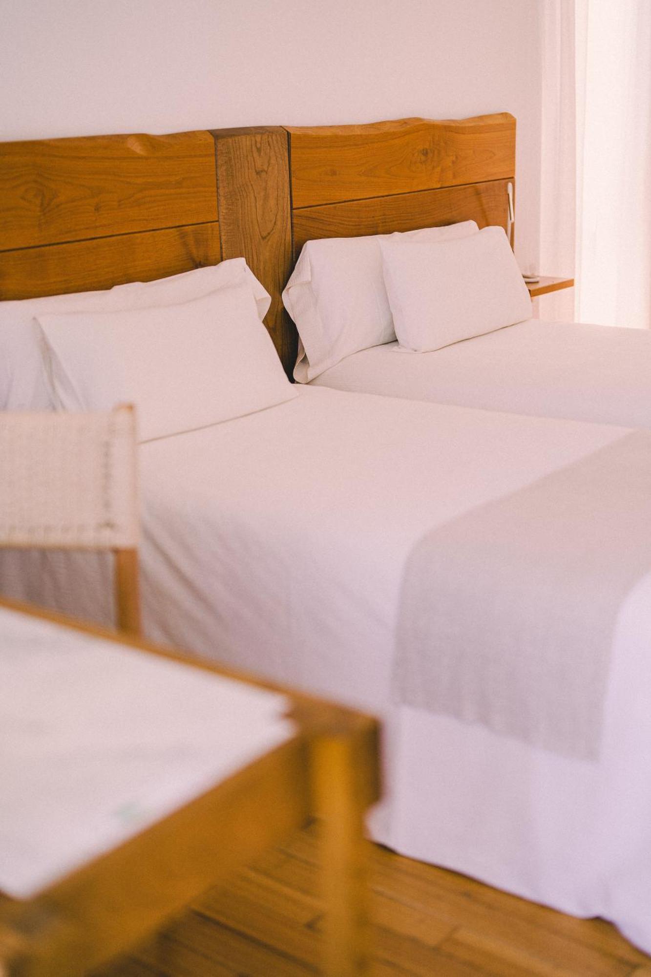 Hotel A Miranda Feas Bagian luar foto