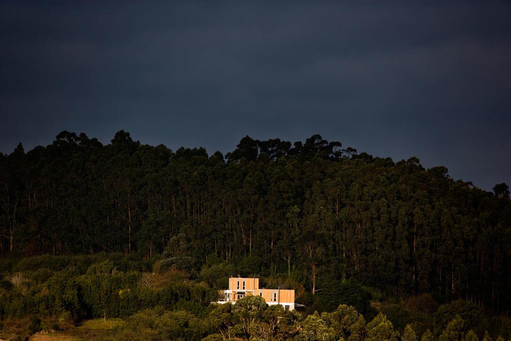Hotel A Miranda Feas Bagian luar foto